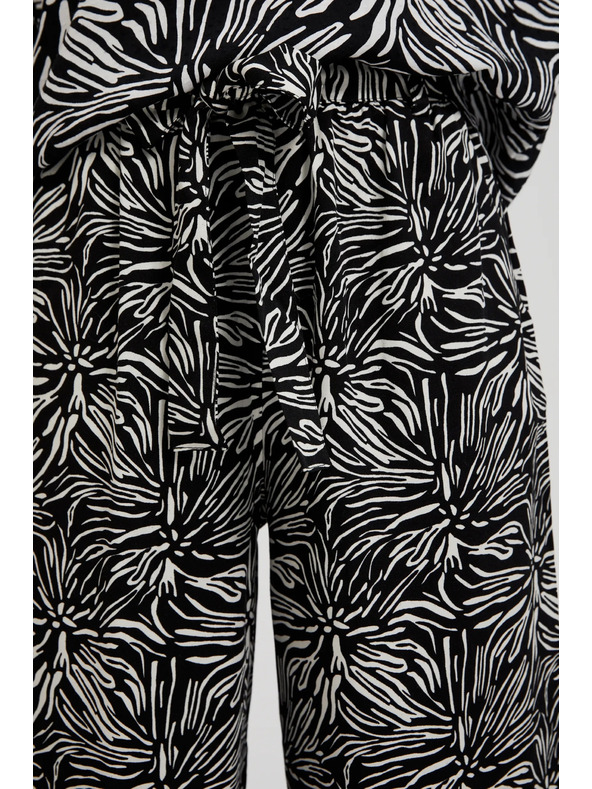 Moodo Черни панталонки-пола с десен Moodo