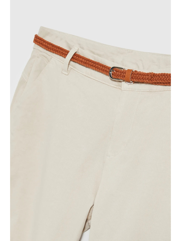 Moodo Бежови панталони с декоративен колан Moodo
