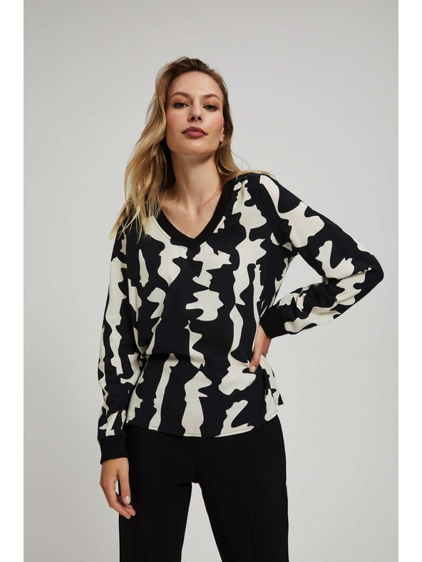 Moodo Щампована риза с V-образен деколте в черно Moodo