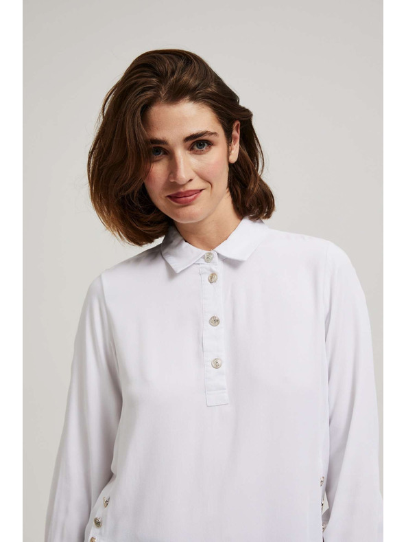 Moodo Бяла блуза с декоративни копчета на деколтето и ръкавите Moodo