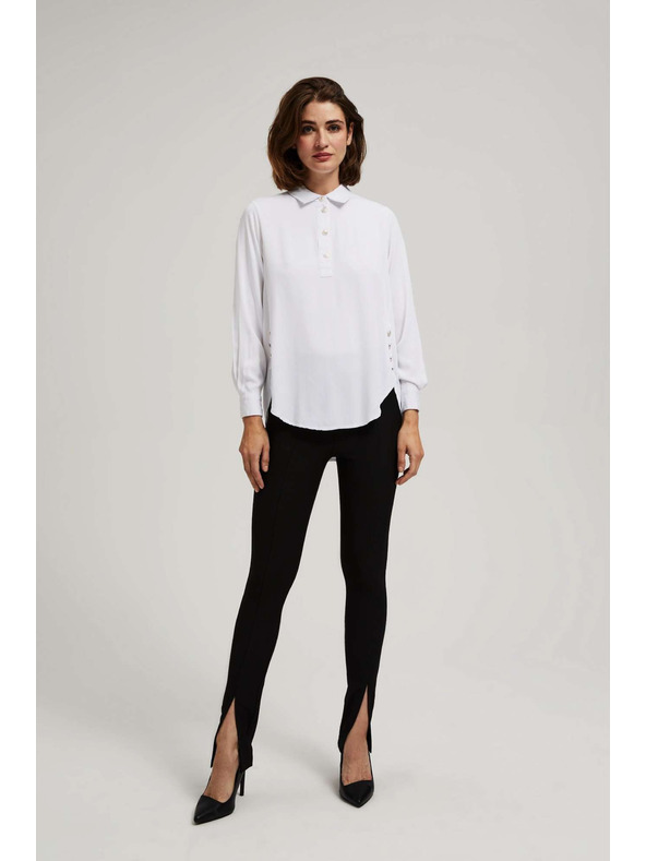 Moodo Бяла блуза с декоративни копчета на деколтето и ръкавите Moodo