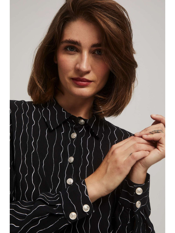 Moodo Черна блуза с декоративни копчета и фин десен Moodo