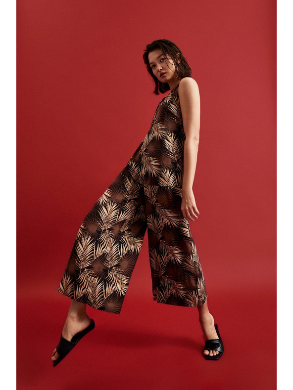 Moodo Черна риза с тропически десен и връзано деколте Moodo