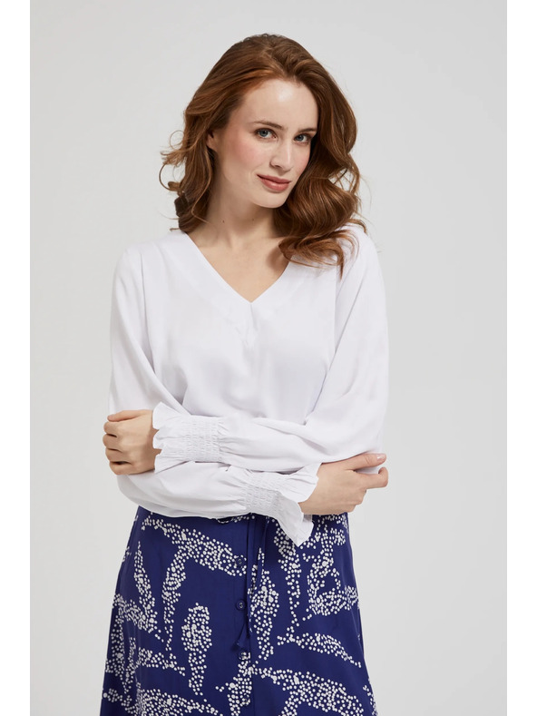 Moodo Вискозна риза с V-образно деколте и подути ръкави бяла Moodo
