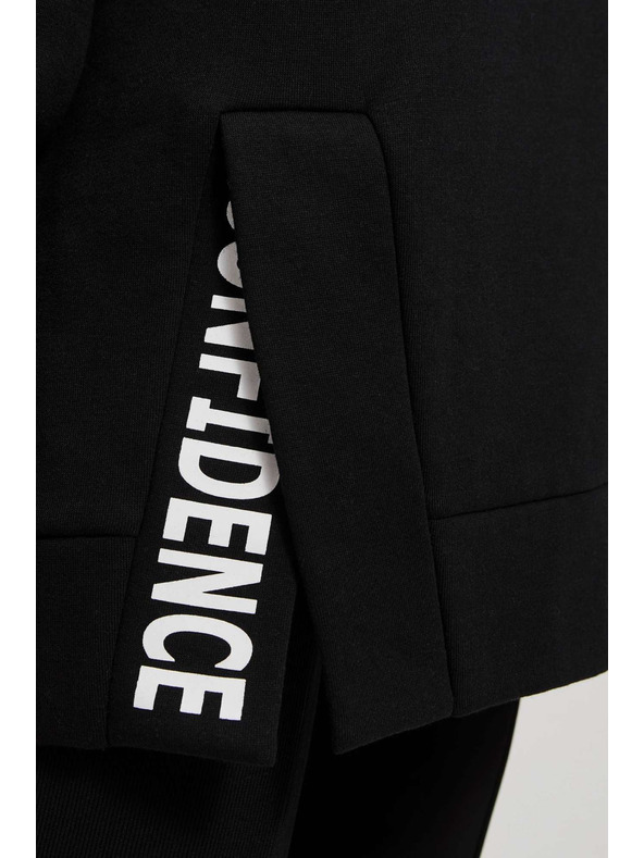 Moodo Oversize суитшърт с надпис Moodo