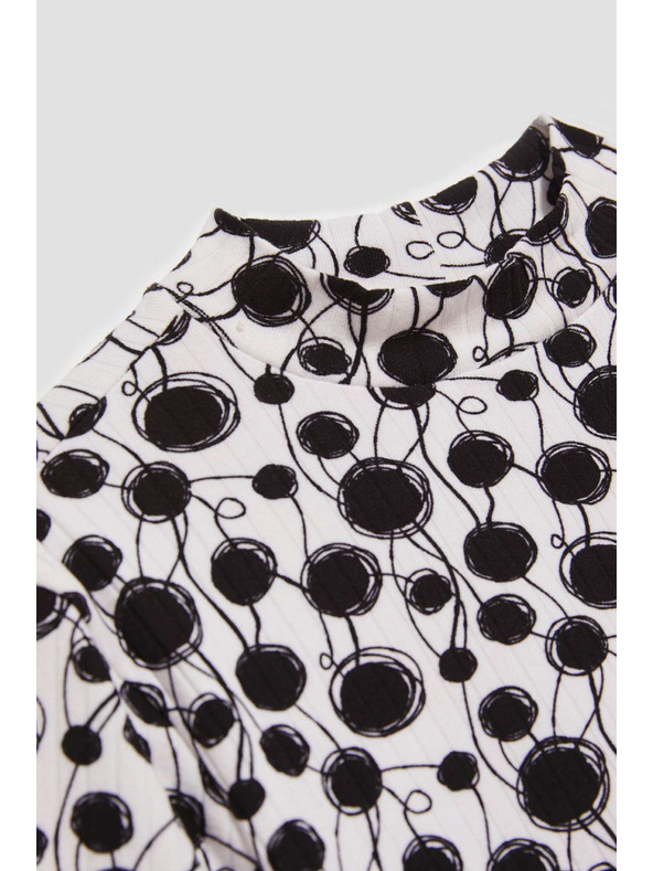 Moodo Щампована блуза с поло яка в перлен цвят Moodo