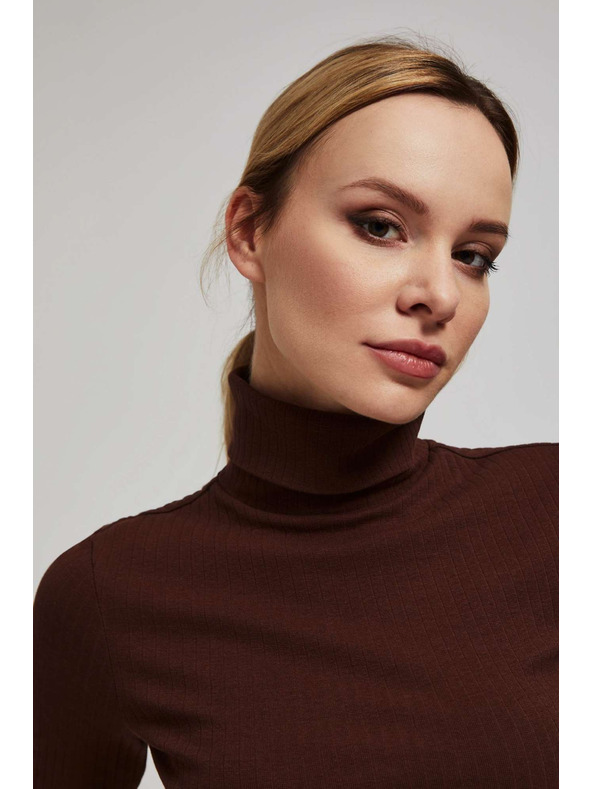 Moodo Ребрена блуза с висока яка кафява Moodo