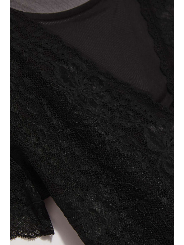 Moodo Дантелена блуза Moodo