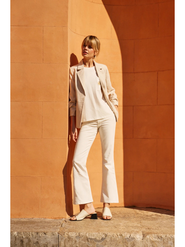 Moodo Бежово сако със сбъркан 3/4 ръкав Moodo