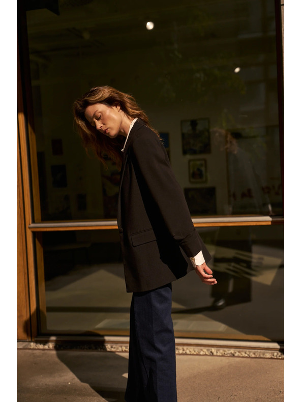 Moodo Гладко черно сако Moodo