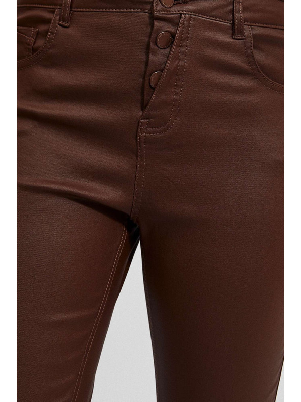 Moodo Восъчни тесни панталони с джобове кестеняви Moodo