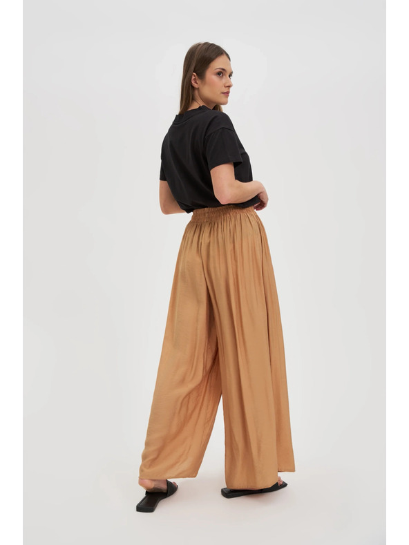 Moodo Вискозни панталони с широки крачоли в бежово Moodo