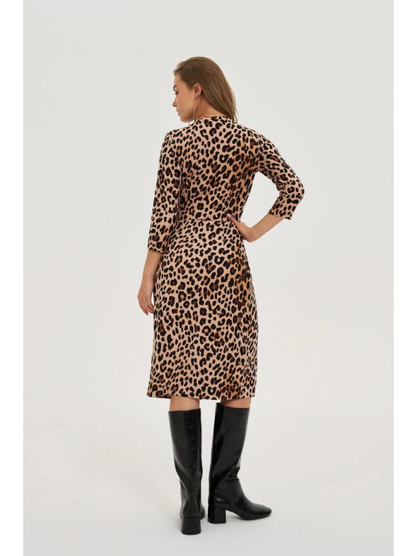 Moodo Бежови рокли с леопардов десен Moodo