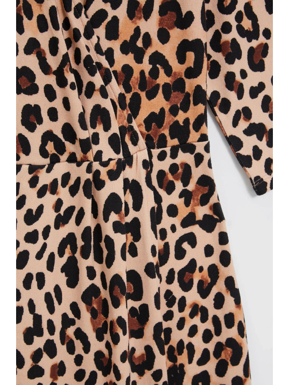 Moodo Бежови рокли с леопардов десен Moodo