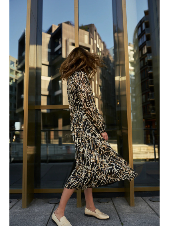 Moodo Черни рокли с растителен десен и колан Moodo