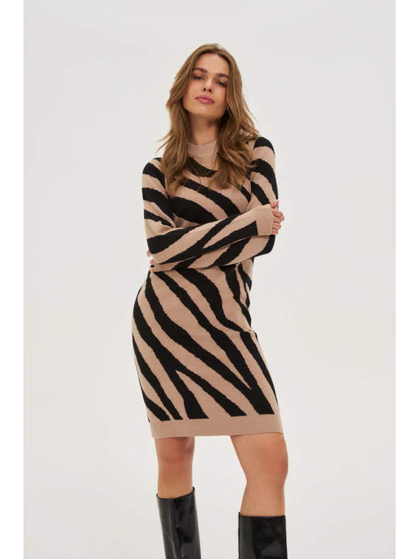 Moodo Прилепнали бежови рокли Moodo