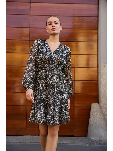 Moodo Щампосани рокли с деколте в черно Moodo