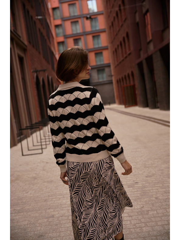 Moodo Пуловер с яка в бежово Moodo