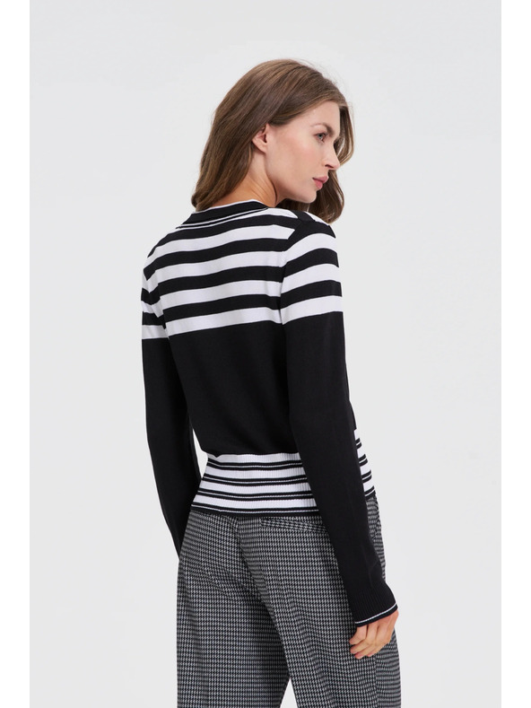 Moodo Пуловер с декоративни копчета в черно Moodo