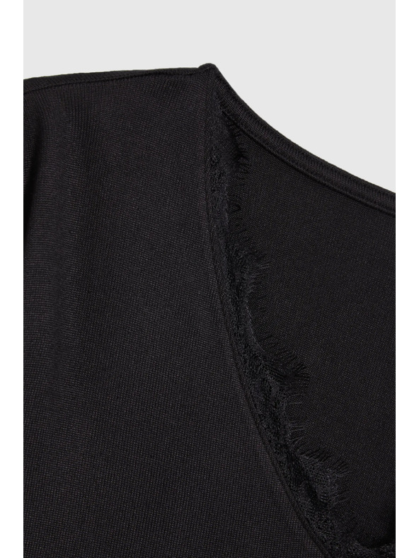 Moodo Суитшърт с дантелено деколте черен Moodo