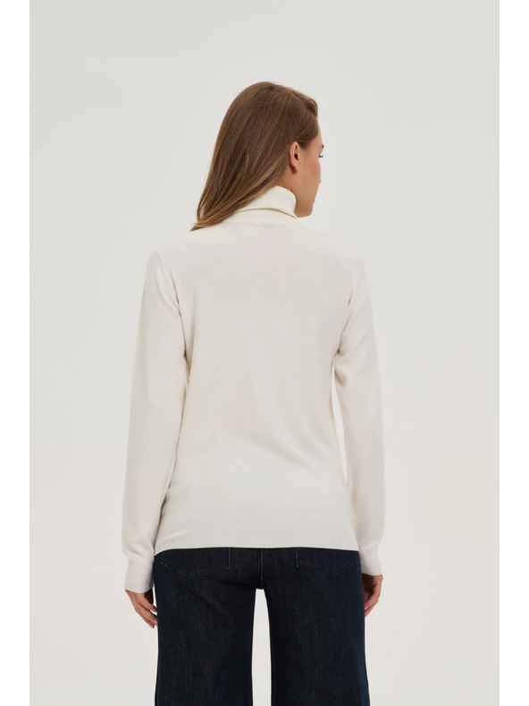 Moodo Бял гладък пуловер с висока яка Moodo