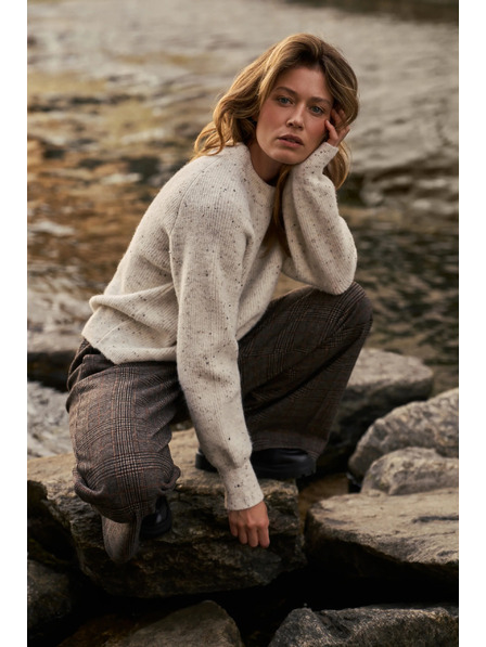 Moodo Суитшърт с прост крой в екрю Moodo