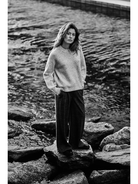 Moodo Суитшърт с прост крой в екрю Moodo