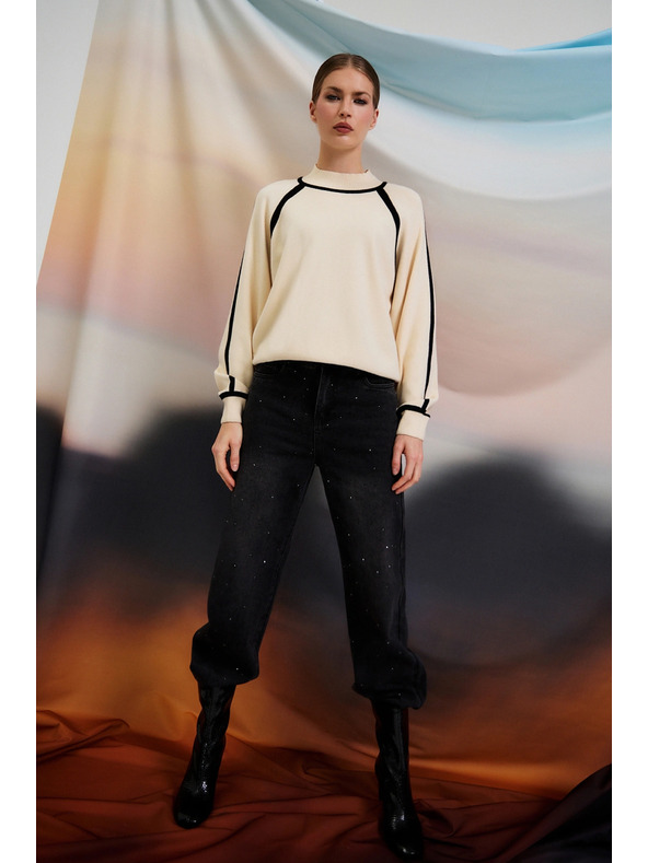 Moodo Бежов суитшърт с полувисока яка Moodo