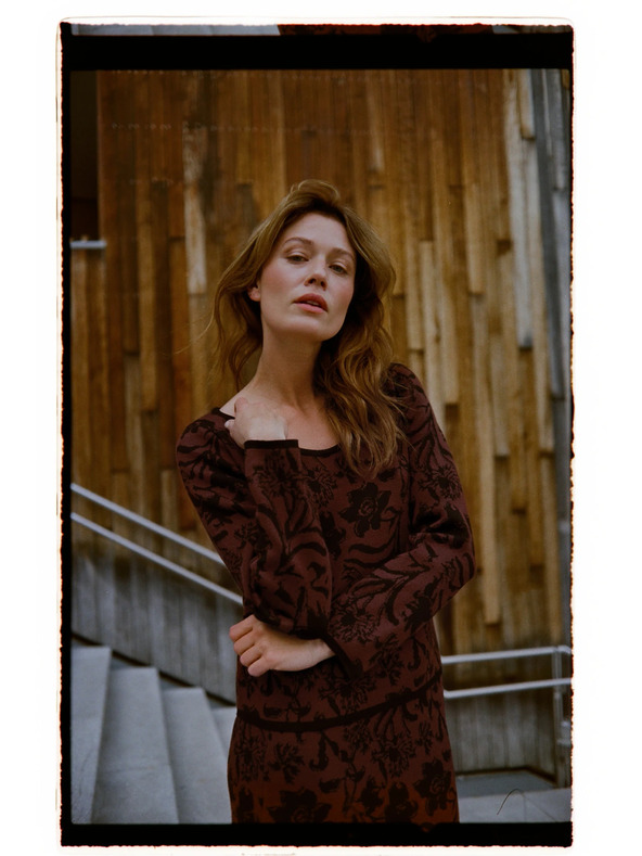 Moodo Кафяв суитшърт с растителен десен Moodo