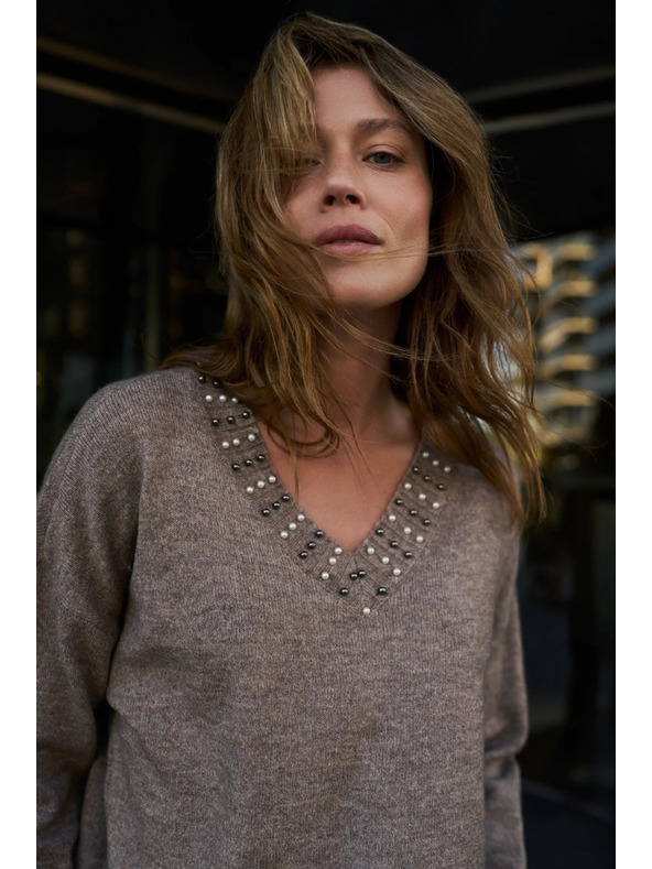 Moodo Кафяв суитшърт с декоративно деколте Moodo