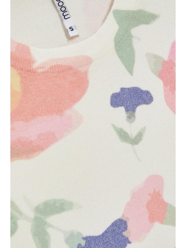 Moodo Суитшърт с цветен принт бял Moodo