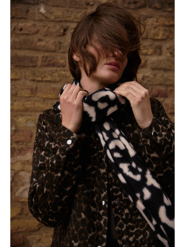 Moodo Кремав шал с леопардов принт Moodo