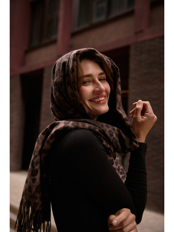 Moodo Шал в леопардов принт кафяв Moodo