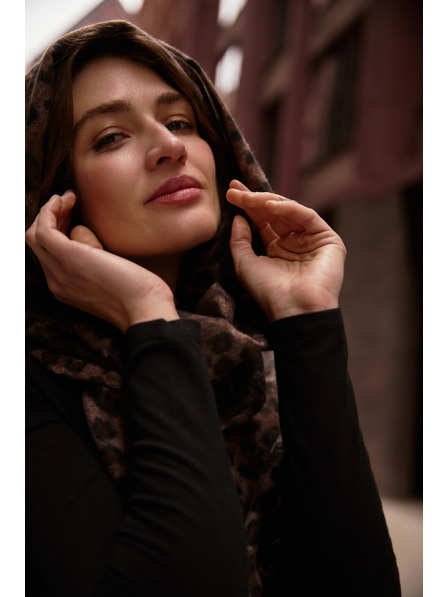 Moodo Шал в леопардов принт кафяв Moodo