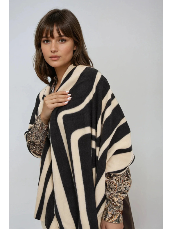 Moodo Шал с геометричен десен бежов Moodo