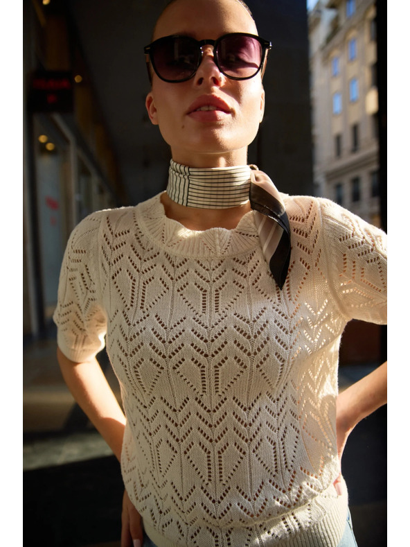 Moodo Шал в черно Moodo