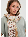 Moodo Щампован шал в бежово Moodo
