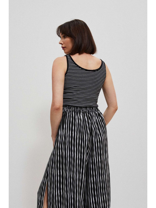 Moodo Черно-бял раиран топ с копчета Moodo