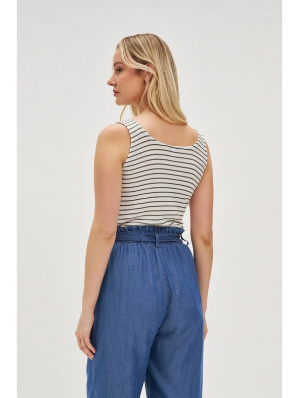 Moodo Бял раиран топ Moodo