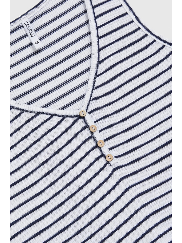 Moodo Бял раиран топ с копчета Moodo