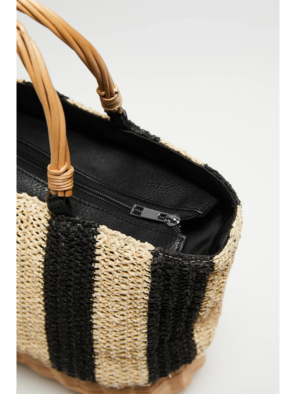 Moodo Бежова кошничка чанта Moodo