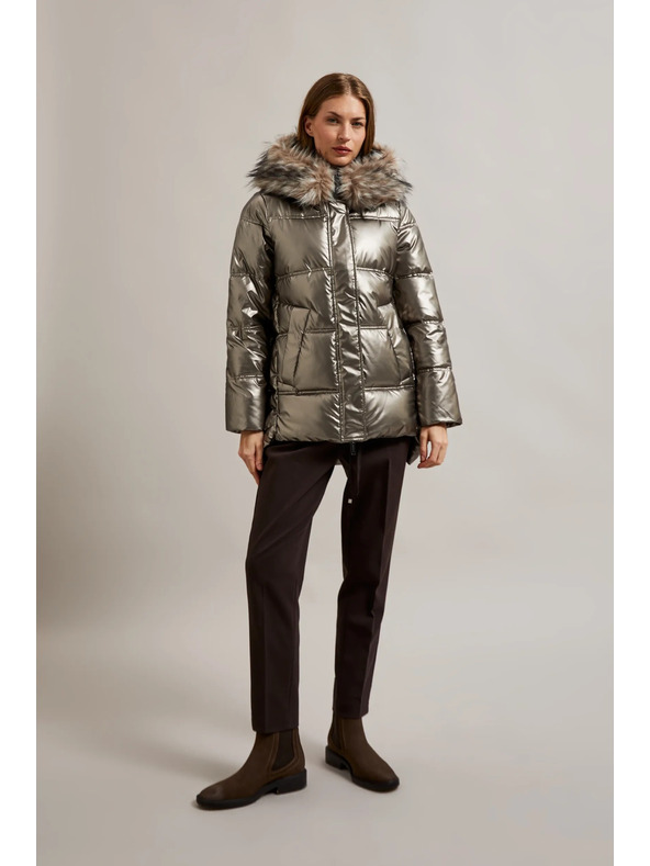 Moodo Металическо яке с пухкав качулка в бежово Moodo
