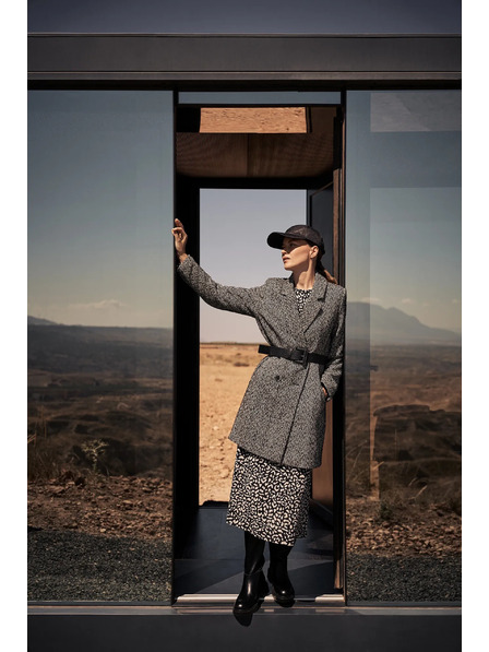 Moodo Палто с фин рибен десен в черно Moodo