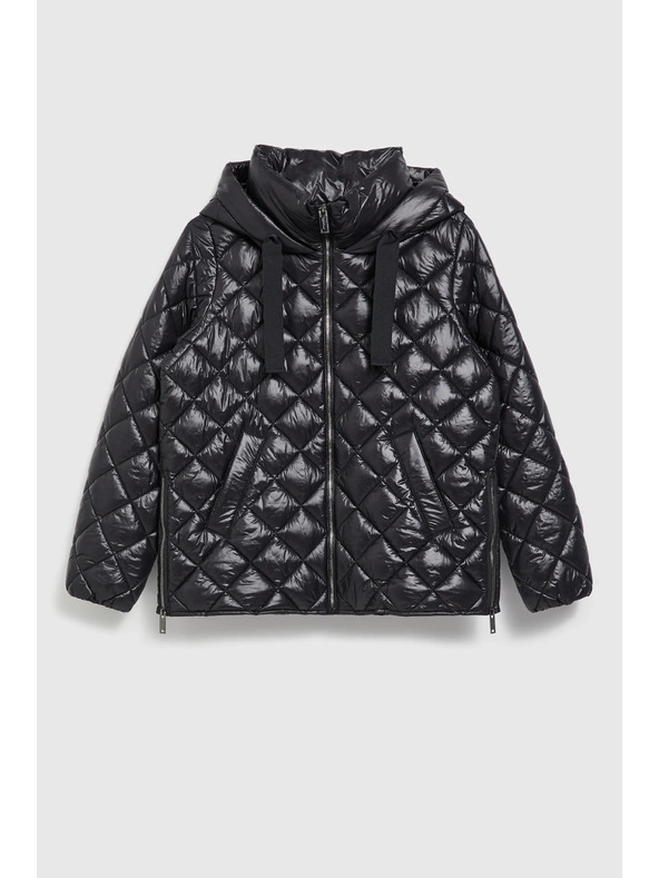 Moodo Кратко стегнато яке с качулка в черно Moodo