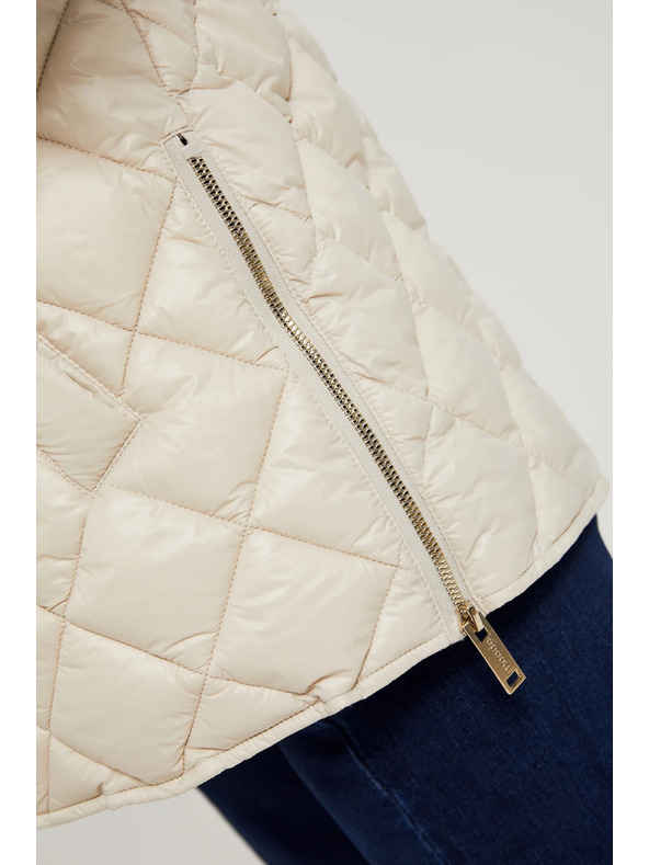 Moodo Кратко стегнато яке с качулка в бежово Moodo