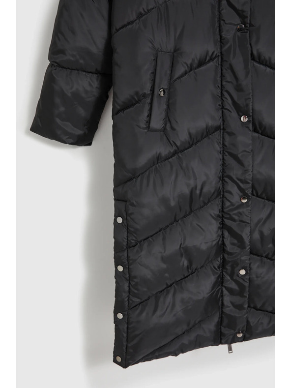 Moodo Дълго стегнато яке с качулка в черно Moodo