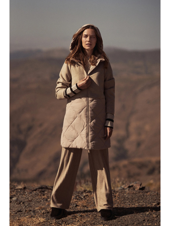 Moodo Яке с отделяща се качулка в бежово Moodo