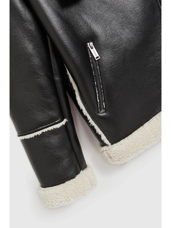 Moodo Черна яке с пухкав яка Moodo