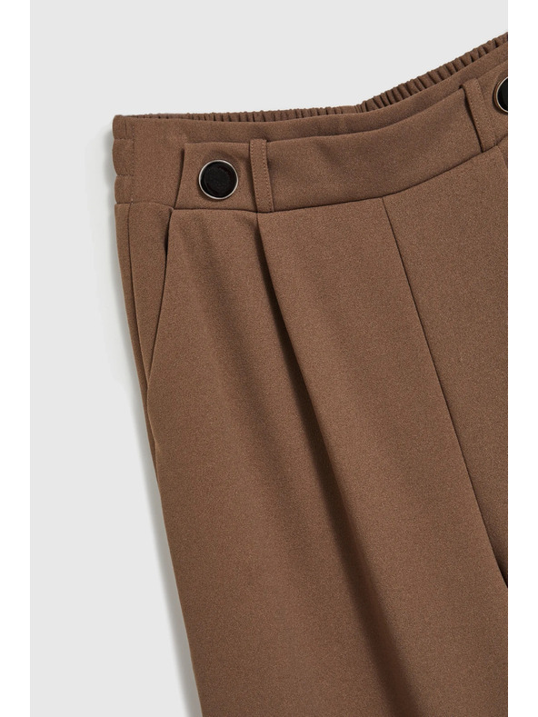 Moodo Бежови панталони с широки крачоли и копчета Moodo