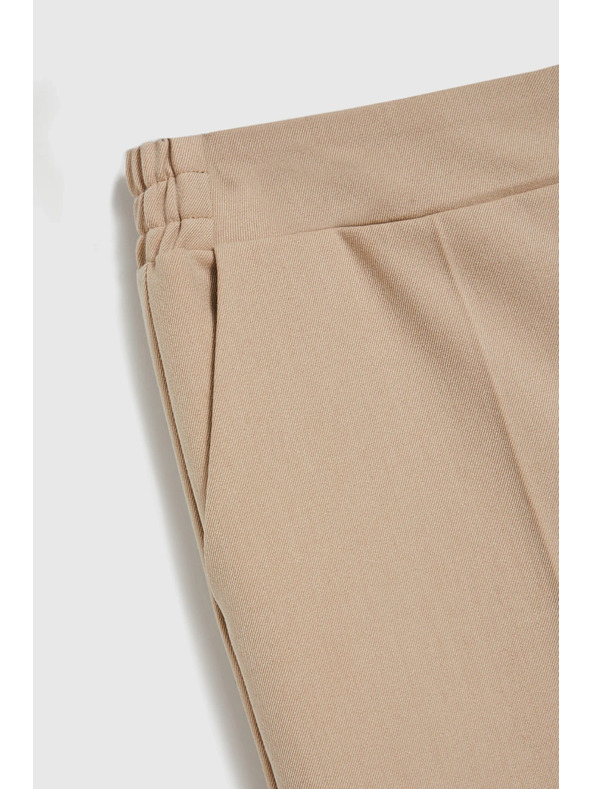 Moodo Елегантни бежови панталони Moodo